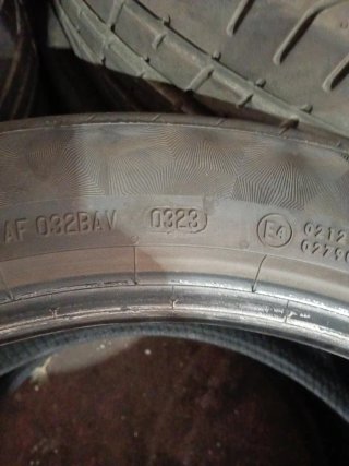 Neumáticos 235/45-18