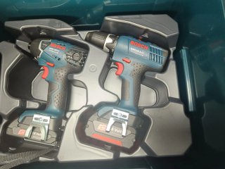 3 x Bosch Taladro/Atornillador 18V