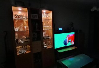 Mueble de salón madera y cristal