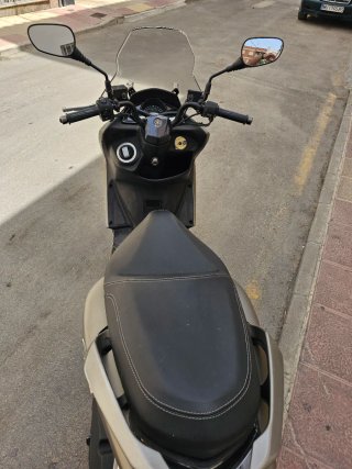 Yamaha Majesty 125 S Gris