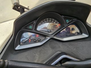Yamaha Majesty 125 S Gris