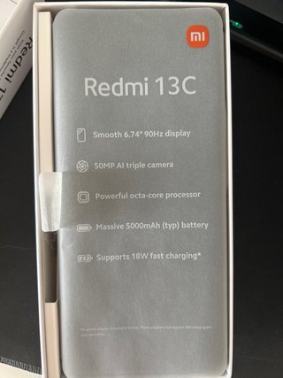 Redmi 13C 6.74 90Hz NFC con protector de pantalla