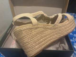 Sandalias Hurlun Plataforma Talla 36 Beige
