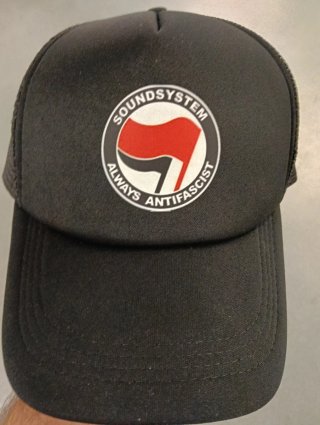 Gorra beisbolera  Soundsystem Always ... Negra