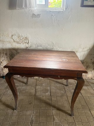 Mesa de madera para restaurar