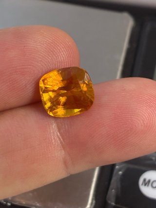 Zafiro Natural Ceylon 6.20ct EGL