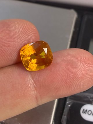 Zafiro Natural Ceylon 6.20ct EGL