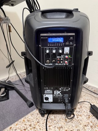 Juego 2 altavoces autoamplificados negros
