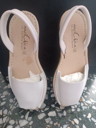Abarcas MariChica Piel Blanca Talla 36,unisex.