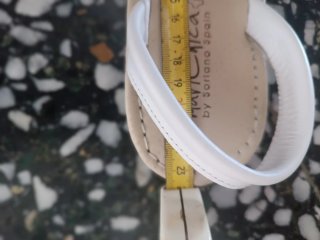 Abarcas MariChica Piel Blanca Talla 36,unisex.