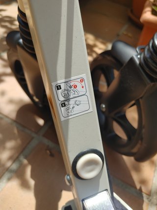 PATINETE PLEGABLE ( SOLO QUEDA UNO )