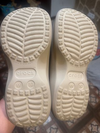 Sandalias Crocs Classic Crush Beige