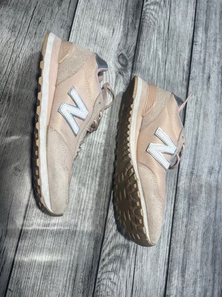 New Balance Bambas Beige y Rosa y plateado