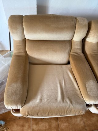 2 Poltrone Beige in Velluto e Legno