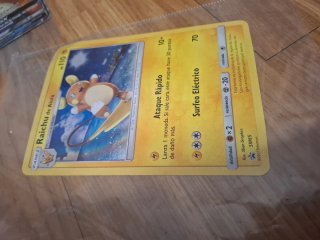 2 Cartas Pokémon xl: Raichu y Charizard GX