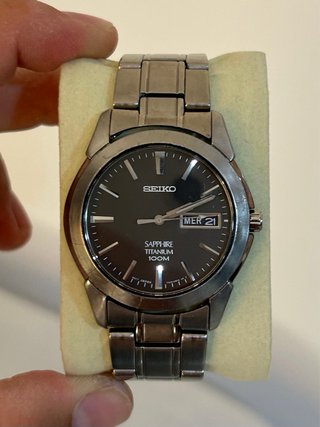 Reloj Seiko Titanio Zafiro 100M