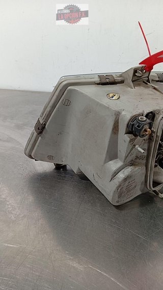FARO DERECHO Mercedes-Benz Vito Furgón (638)
