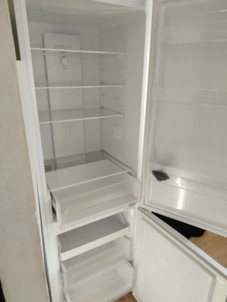 Nevera grande OK. 1 año de uso