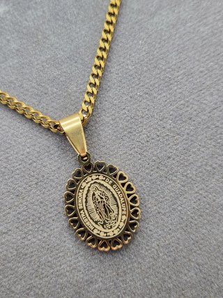 Medalla Virgen Guadalupe Acero Baño Oro