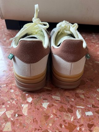 Zapatillas Adidas Beige y Verde