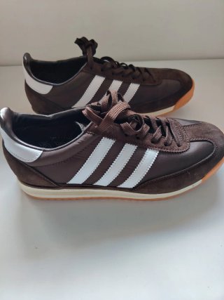 Zapatillas Adidas Marrón Chocolate