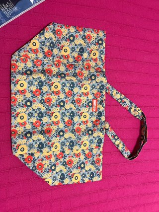 Bolso Tote Himba Floral Edición Especial Revista