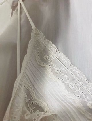 Camisón y bata de alta lencera, ideal novia.