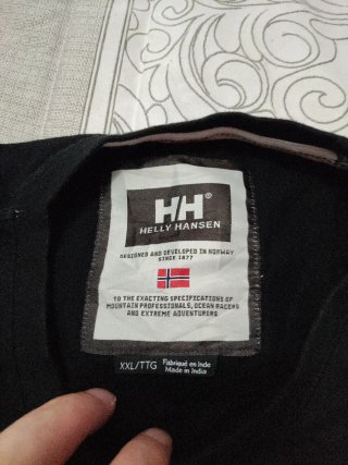 Helly Hansen Negra Manga Larga