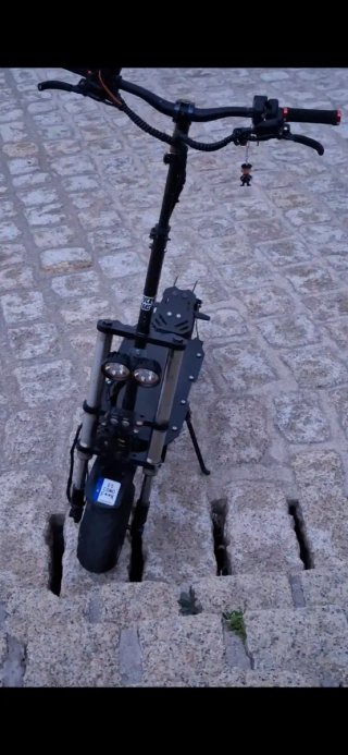 Patinete Eléctrico con Luces LED