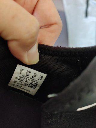 Conjunto Zapatillas Puma y Pantalón