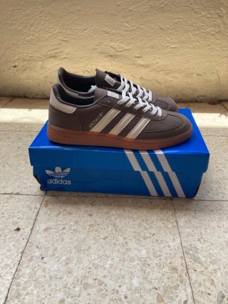 Handball Spezial Earth Strata Gum
