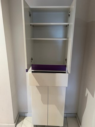 Conjunto baño: mueble, lavabo y armario alto