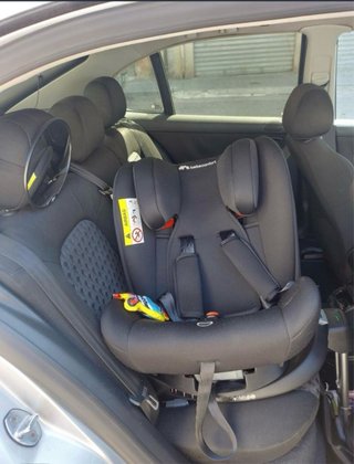 Silla de coche giratoria 360 grados.