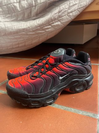 Nike TN Air Max Plus Roja y Negra