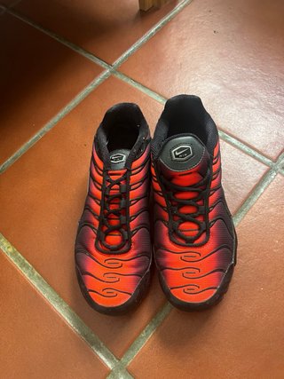 Nike TN Air Max Plus Roja y Negra