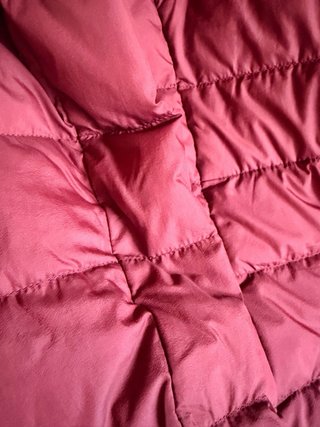 Chaqueta Plumas Ultralight Uniqlo Burdeos