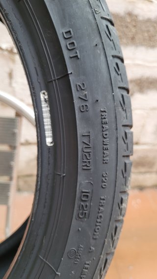 Neumáticos Bridgestone 225 40 R18 92Y