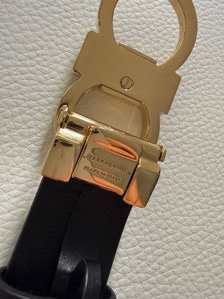 Cinturón Ferragamo Negro Hebilla Dorada