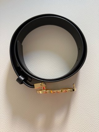 Cinturón Ferragamo Negro Hebilla Dorada