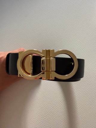 Cinturón Ferragamo Negro Hebilla Dorada