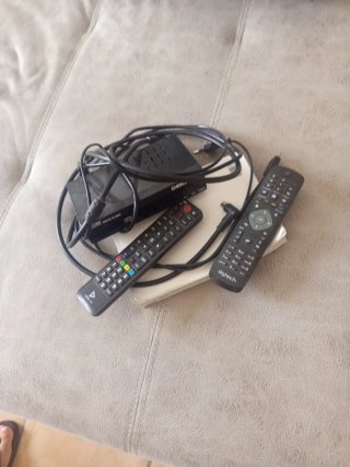Televisión Philips Negra y Blanca