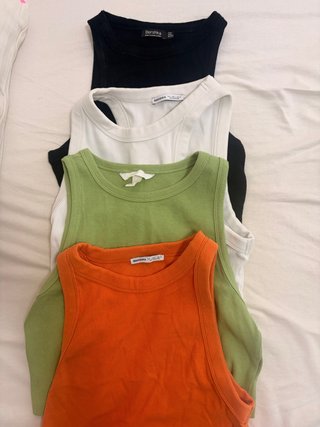Lote 4 Camisetas Tirantes Bershka, H y M.
