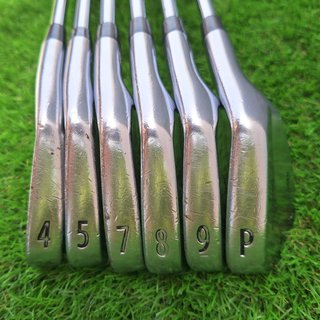 Hierros 4, 5, 7, 8 y 9 Titleist MB 712 Golf