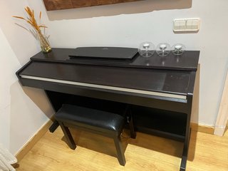 Piano Digital Yamaha Arius