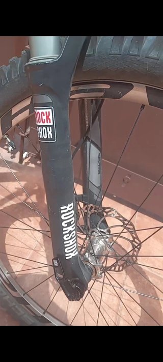 Bicicleta Pivot 5.7 Carbono Frenos XT Shimano