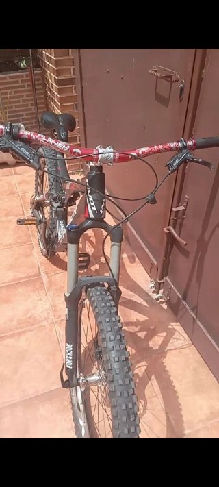 Bicicleta Pivot 5.7 Carbono Frenos XT Shimano