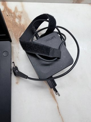 Lenovo V14 G2 ITL Portátil