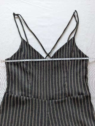 Mono corto Stradivarius talla L negro y dorado
