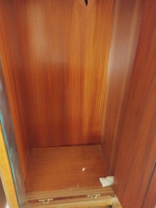 Armario de madera