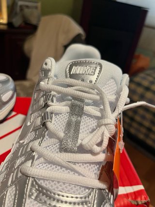 Nike P-6000 Plateadas Talla 42